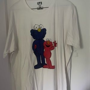Kaws t-shirt
